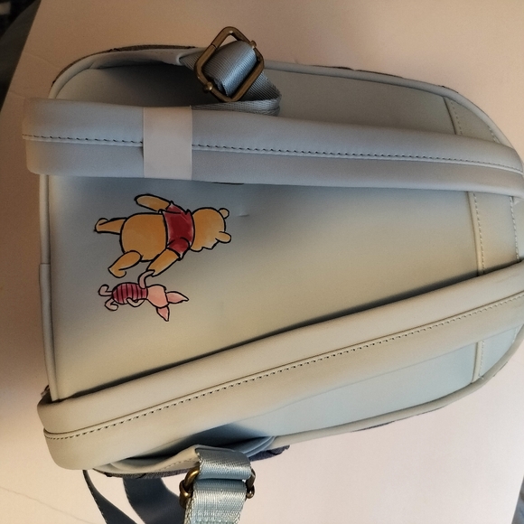 Brand New - Winnie the Pooh Loungefly Mini Backpack - Picture 5 of 7